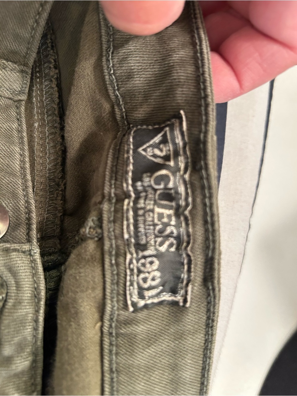 Guess Vintage Olive Green Cargo Skinny Pants with Zipper Details Rare - Picture 3 of 8